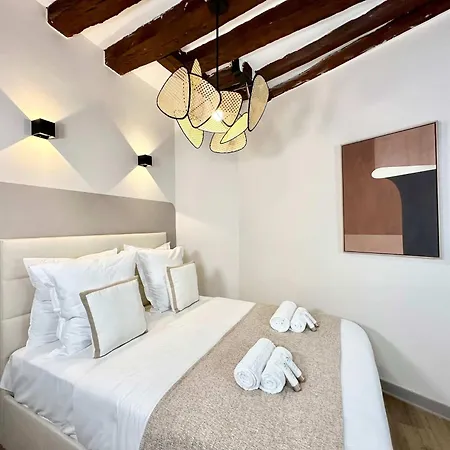 Apartment Unique Near Notre-dame Paris